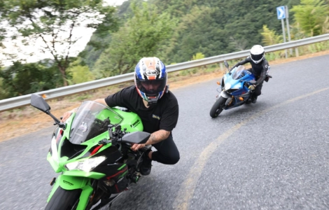 Как легкие аксессуары для шлемов с Bluetooth меняют розничную торговлю мотоциклетными товарами в Великобритании: подробный анализ возможностей OHMIEX D9